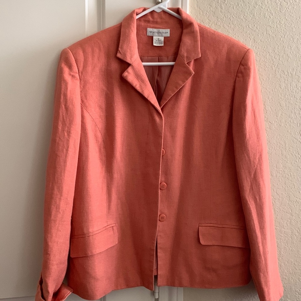 Blazer peach color beautiful for office afternoon or wear silk lining